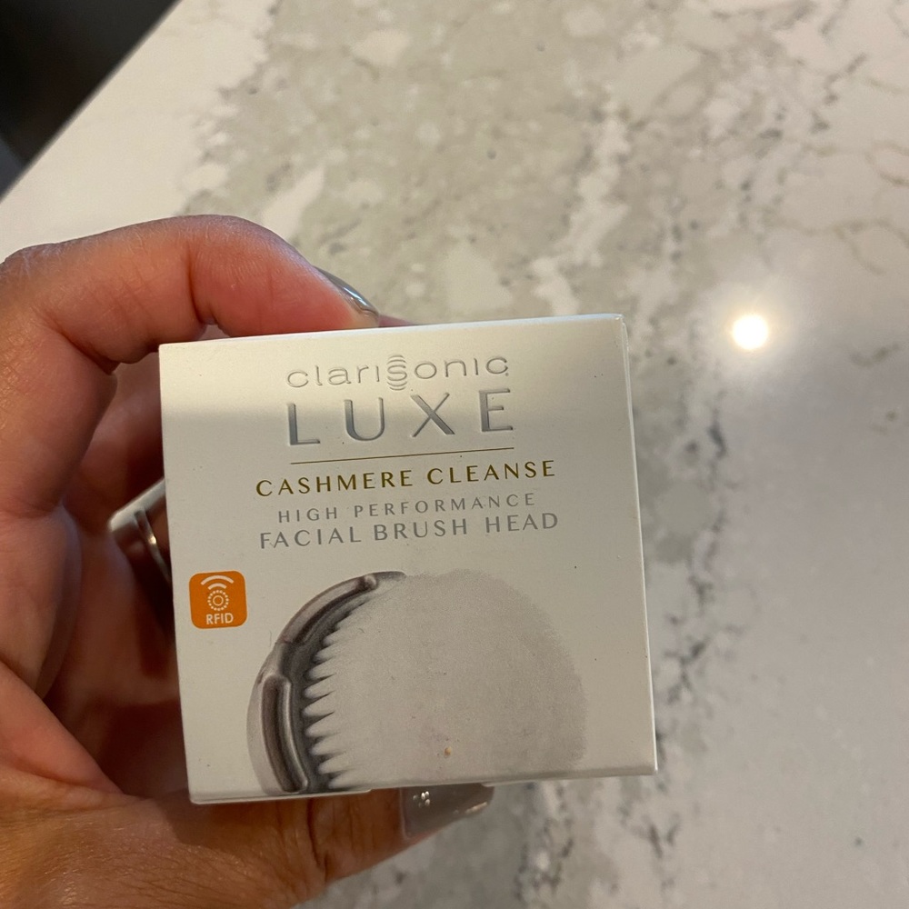Clarisonic Luxe cashmere cleanse facial brushhead